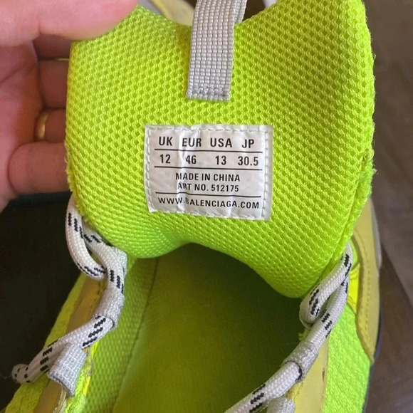 Men’s size 13 Balenciaga Light Green Neon Shoes Triple S - Picture 4 of 7
